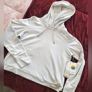 Vuori hoodie Large nwt